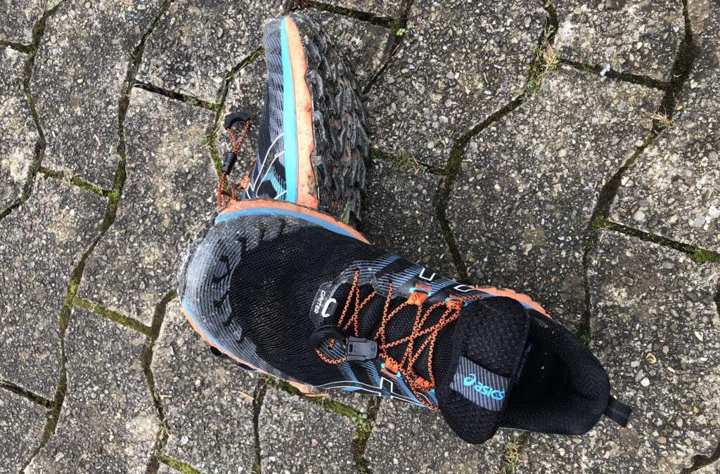 Mein erster Trailrunning-Schuh – ASICS TRABUCO MAX